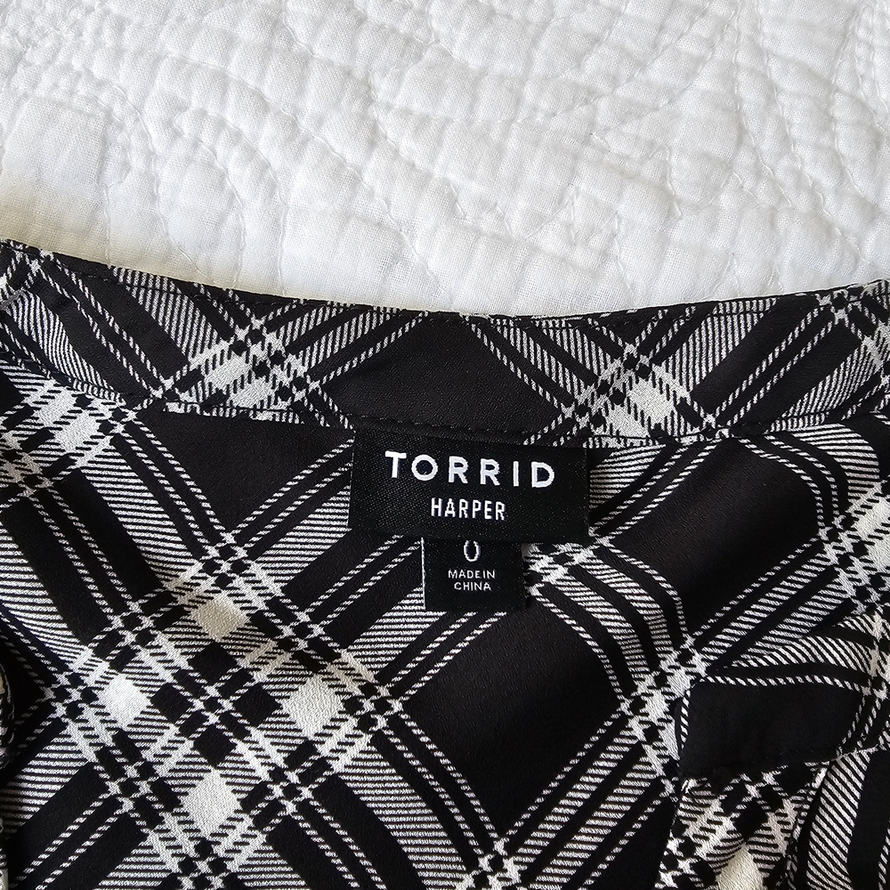 Torrid Harper Black and White Plaid Blouse - Picture 3 of 6